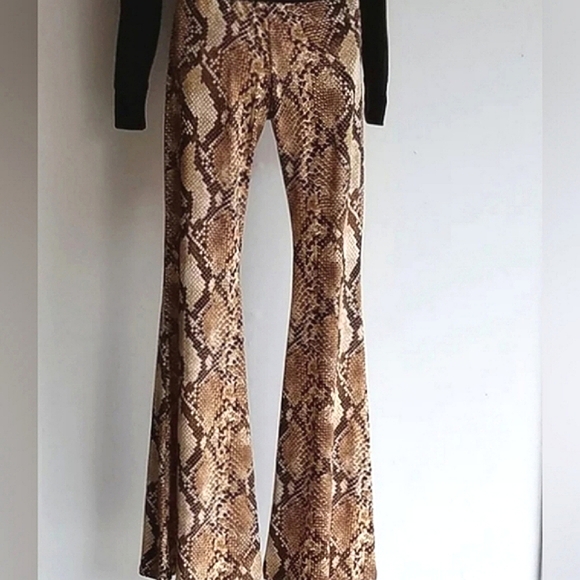 Snake Print Flare Pants - Picture 6 of 6